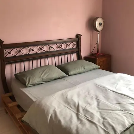 Apartmán Tarihi Kaleici Muethis Lokasyon 2+1 Uygun Fiyat