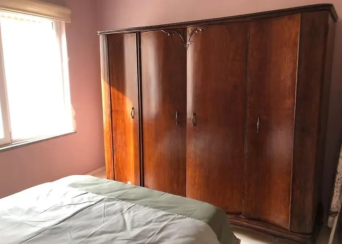Tarihi Kaleici Muethis Lokasyon 2+1 Uygun Fiyat Apartment