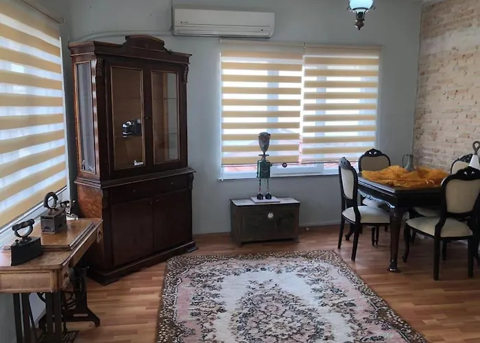 Apartment Tarihi Kaleici Muethis Lokasyon 2+1 Uygun Fiyat Antalya