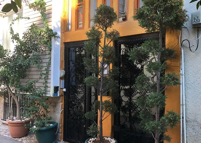 Tarihi Kaleici Muethis Lokasyon 2+1 Uygun Fiyat Apartment *
