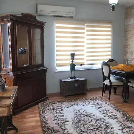 Tarihi Kaleici Muethis Lokasyon 2+1 Uygun Fiyat