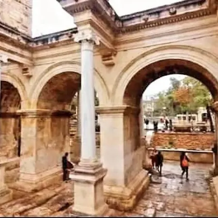 Tarihi Kaleici Muethis Lokasyon 2+1 Uygun Fiyat *
