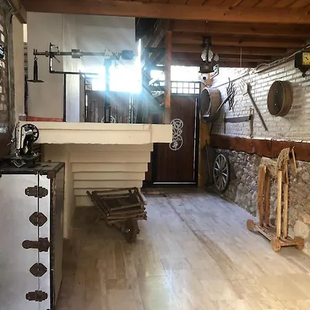 Tarihi Kaleiçi Müthiş Lokasyon 2+1 Uygun Fiyat Appartement *